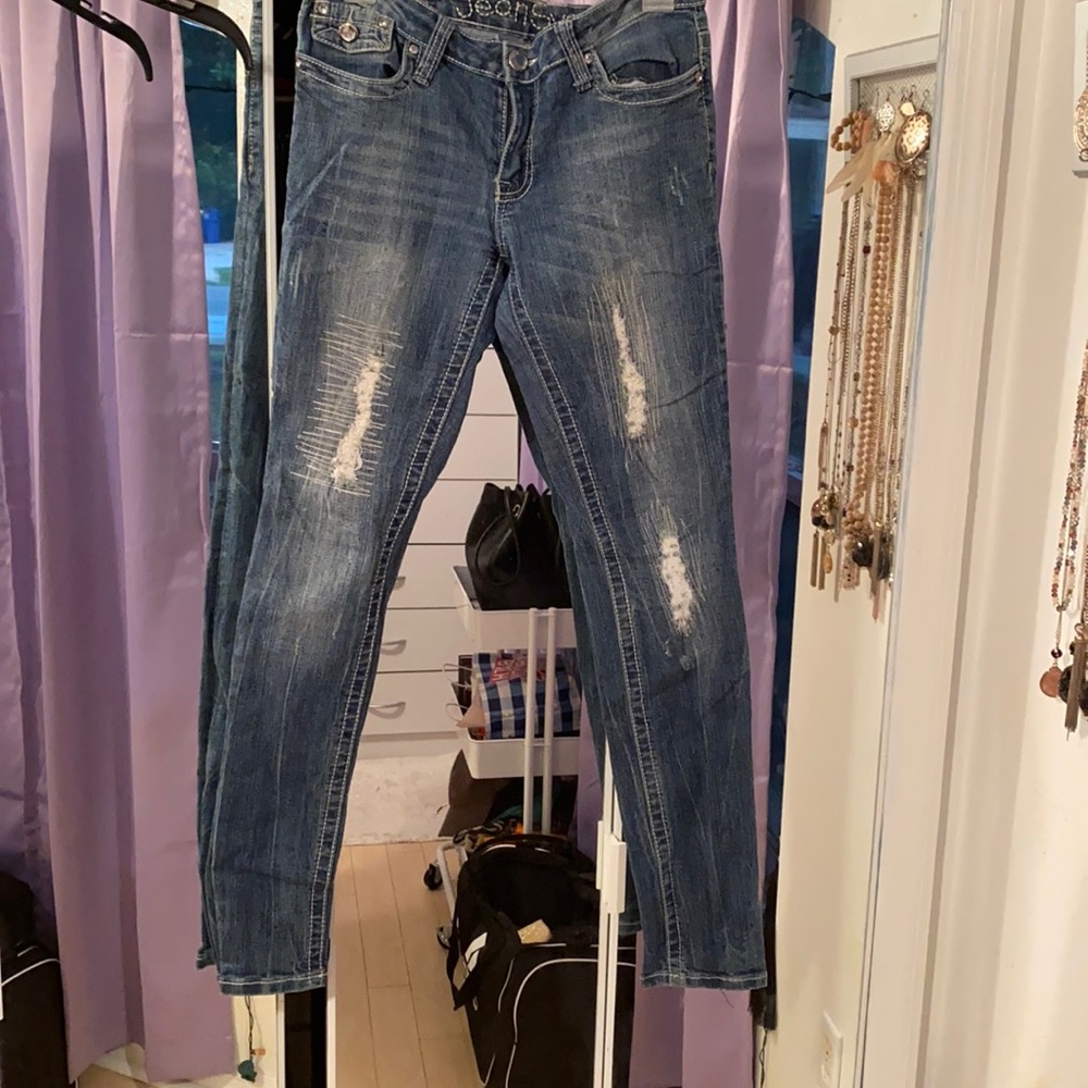 EUC. Light indigo distressed denim